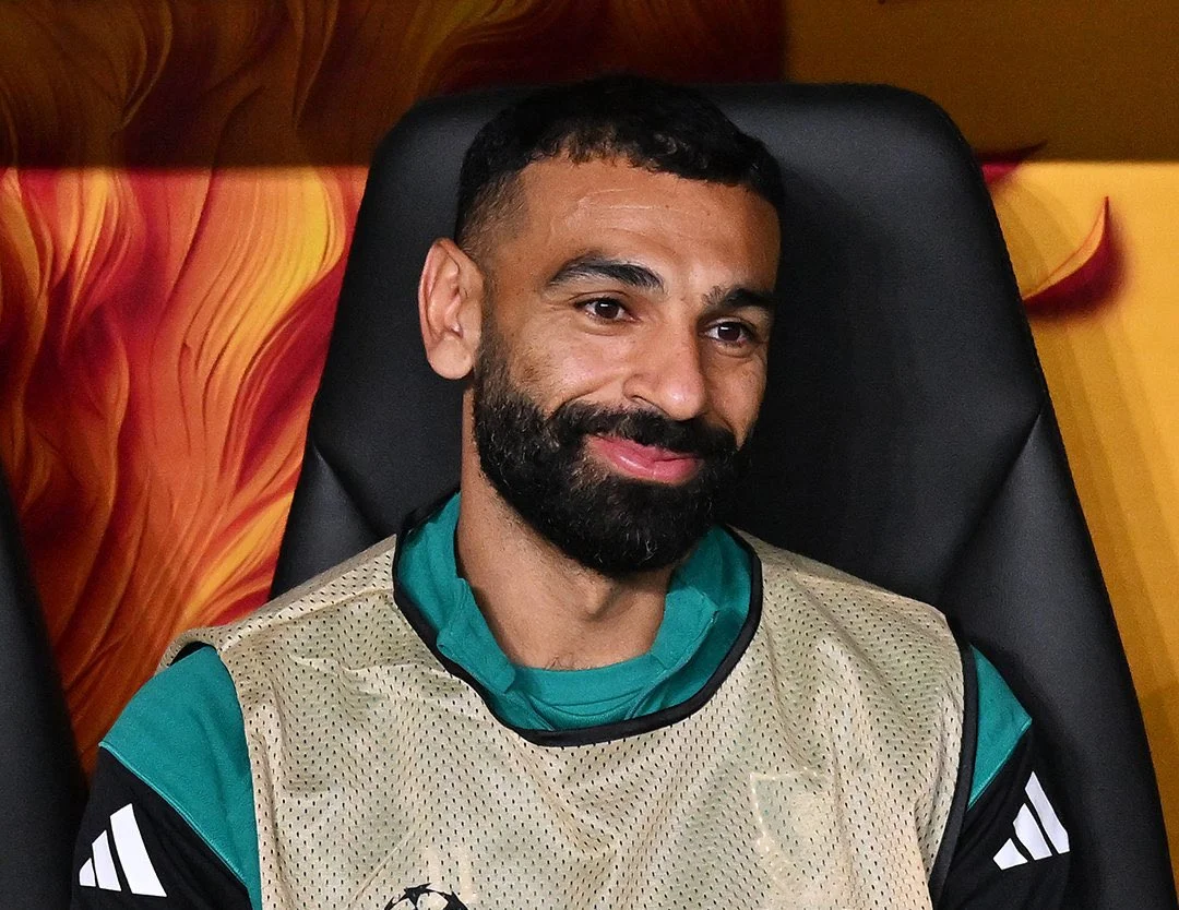 拜仁戴维斯左后卫速度,华体会体育优势分析